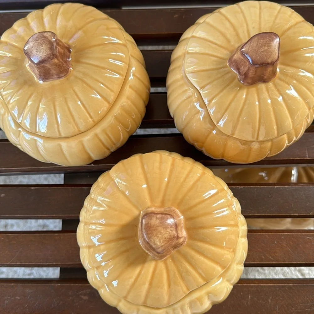 3 Williams Sonoma‎ Ceramic Pumpkin Bowls Jars with Lids Autumn Fall Decorations